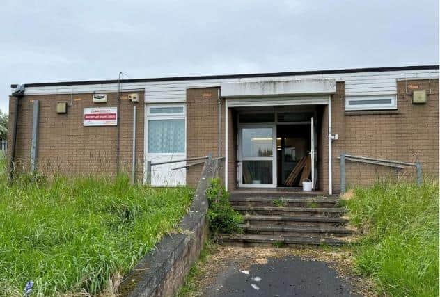 The former Worsbrough Youth Centre is presently vacant, and the applicants have proposed to convert it into a school which would cater for 24 11 to 14 year olds with SEND autism, communication and interaction needs.
