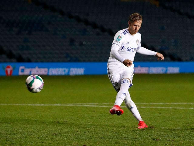Leeds are willing to accept a bid of around £1.5m for Barry Douglas amid interest from Watford and Blackburn. (Football Insider)