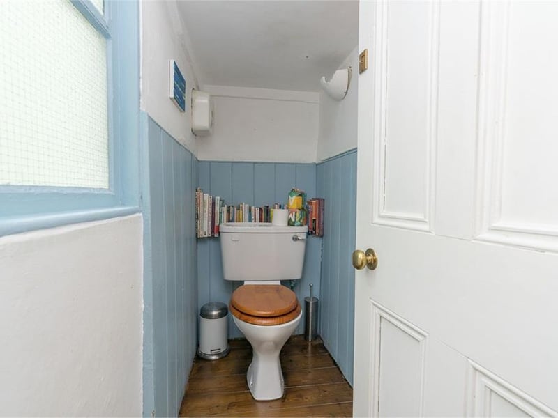 WC.