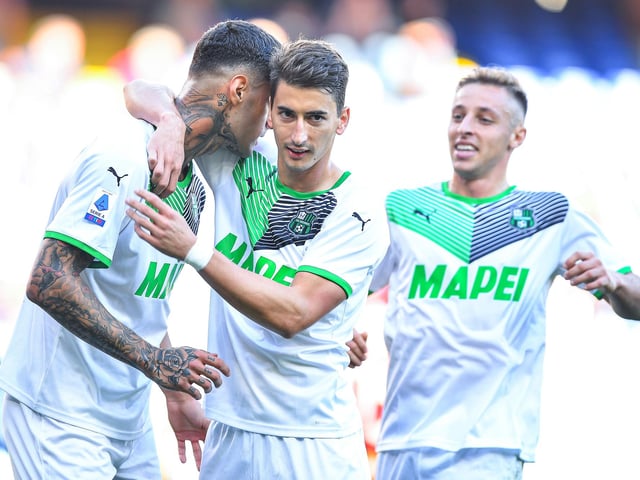 Everton are in the race to sign reported West Ham target Filip Djuricic. The Hammers were linked with a move for the Sassuolo attacking midfielder earlier this week and now Everton and Southampton are thought to be interested in the Serie A star. (Calciomercato)