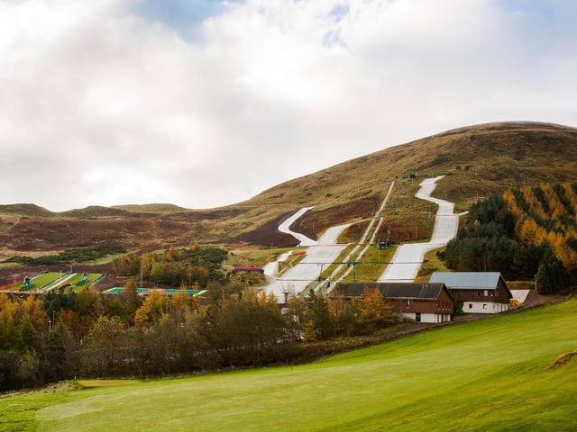 Midlothian Snowsports Centre, formerly known as the Hillend Ski Centre, offers the second longest dry ski slope in Europe.
The site has received a 4.4 star rating on Google for its unique offering in Edinburgh, letting nervous beginners settle into skiing or snowboarding on its dry slope and advanced skiers to get some practise before hitting snowy alpine pistes in the north.
Midlothian Snowsports Centre, Biggar Rd, Edinburgh EH10 7DU