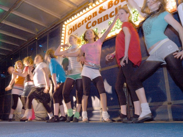 Dances from Elements Dance Group pictured during Ollerton's Christmas Lights switch-on.