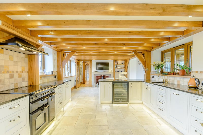 Cooking in this stylish kitchen will make you feel like you're dining at the Ritz