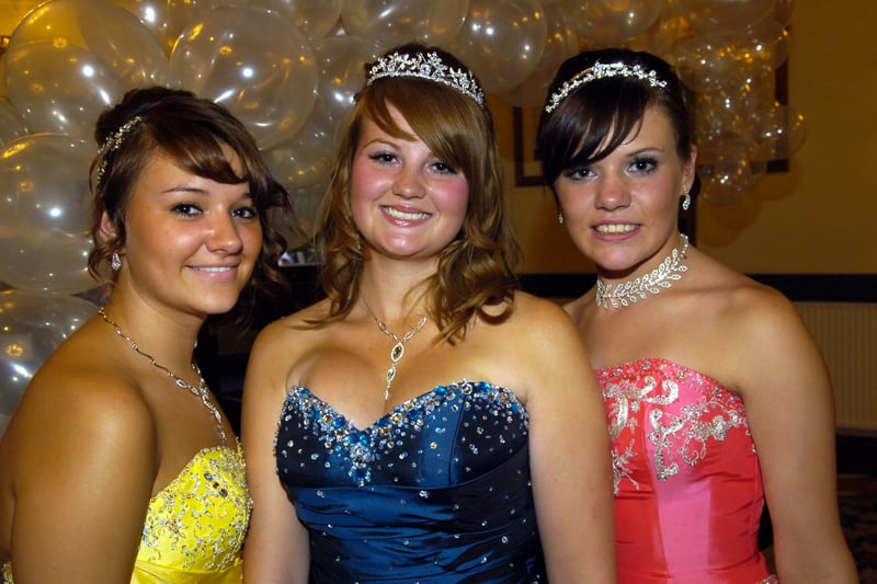 Does this Manor prom photo bring back happy memories?