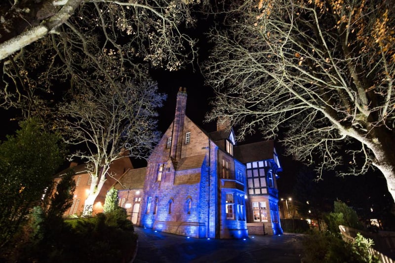 Located in Penicuik, the charming Craigie Hotel is less than two miles away from atmospheric Glencorse Old Kirk where Claire and Jamie tied the knot. Visits to the Kirk are by appointment only by contacting Glencorse House.