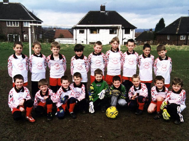 Crosspool Juniors U8's pictured on May 19, 1999