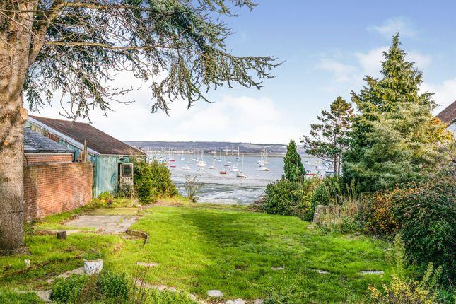 It has panoramic views of the harbour.