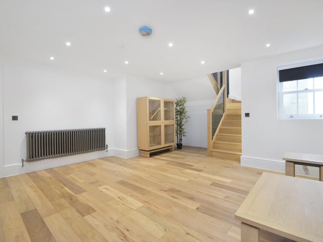 The home comes with high tech 21st century advantages such as Nest electronic thermostat heating, some underfloor heating, remote control blinds, MI light colour changing pelmet lighting, smoke alarm system, LED energy efficient spotlights and extensive sound proofing.