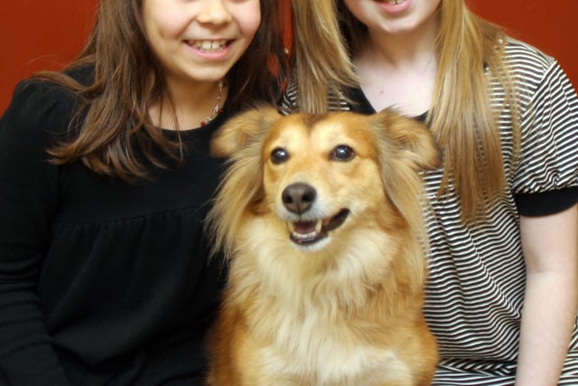 Chesterfield Operatic searched for acting dog. Jessica Sharatt (left) and Charlotte Noakes with Sandy in 2007