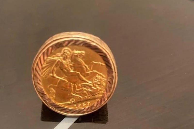 This 22 carat gold sovereign ring is from 1959 and would make a great gift for a loved one. It is currently on sale on Facebook Marketplace for £550.