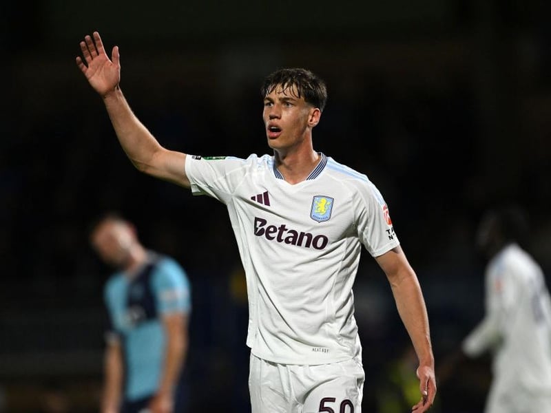 Aston Villa - Chesterfield (loan)