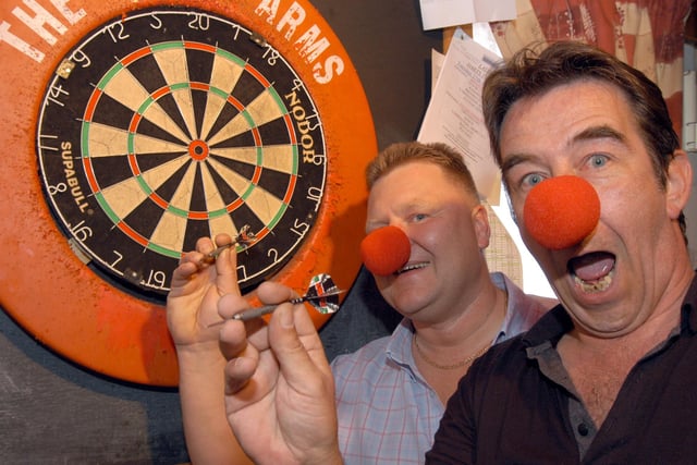 Jez Booth, left, landlord of The KIngs Arms, pictured in 2007 with Jack Black who was organising a Halve-it competition to raise money for Comic Relief