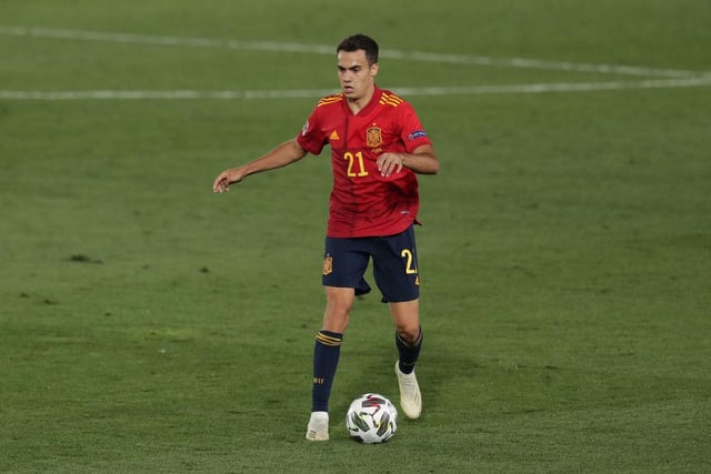 Manchester United hope to sign a left-back, a centre-back and a centre forward before the end of the transfer window - including Real Madrid left-back Sergio Reguilon and  Dynamo Kiev’s Vitaliy Mykolenko. (Manchester Evening News)
