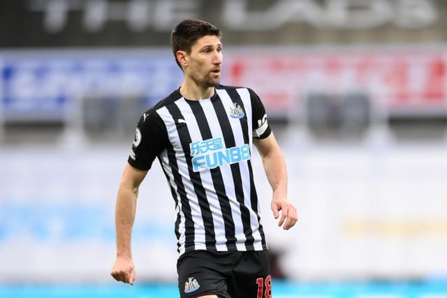 Fernandez didn't feature during Graeme Jones' spell as interim manager, could Eddie Howe revitalise the Argentine's career at Newcastle? (Photo by Stu Forster/Getty Images)