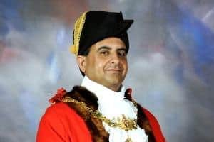 Councillor Tajamal Khan was welcomed as the borough’s new mayor for 2022-23 during a ceremony at Rotherham Town Hall on Friday (May 20).