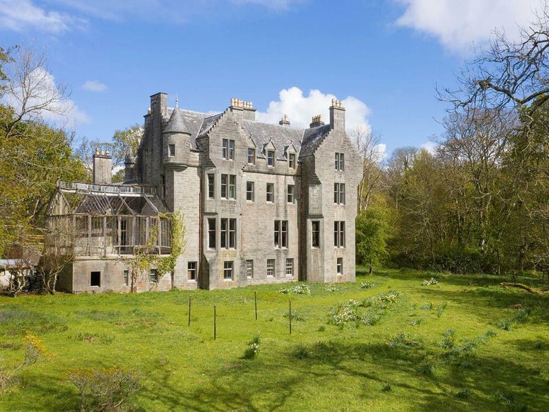 Rear of the castle.