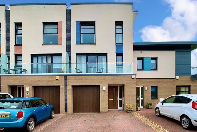This four bed town house comes with it's very own games room with a bar which could easily be converted into a home office. It also benefits from a wonderfully landscaped back garden. Available for offers over 235,000 GBP