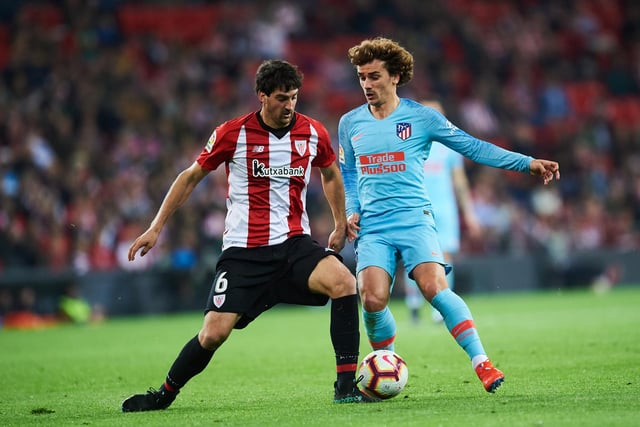 Birmingham City have completed the signing of ex-Athletic Bilbao star Mikel San Jose. The 31-year-old, who began his career with Liverpool, was released at the end of last season. (Club website)