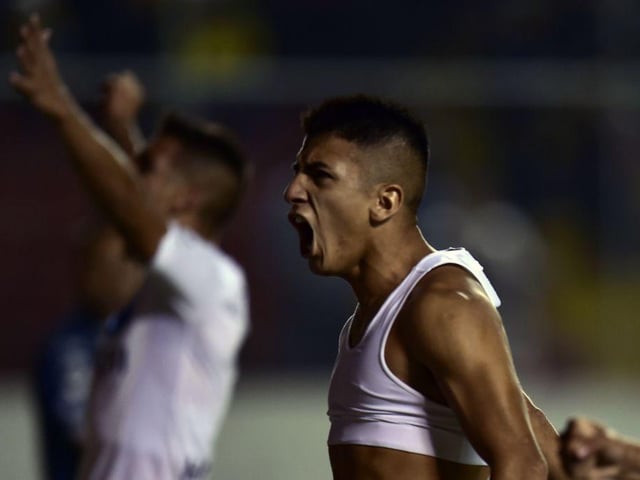 Manchester United have lined up Thiago Almada, David Brooks and Rabbi Matondo as alternatives should they fail to land Borussia Dortmund’s Jadon Sancho. (Manchester Evening News)
