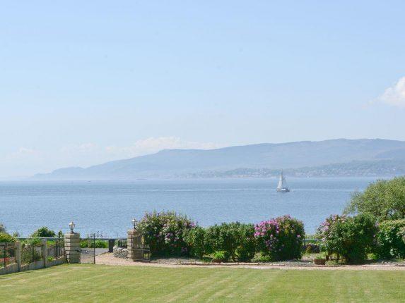 With dramatic peaks, waterfalls, hidden caves and mysterious slopes, this rental is the perfect place to make some perfect memories after a tough 12 months. Sleeps two.