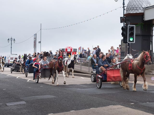 Horse and trap owners by South Parade Pier