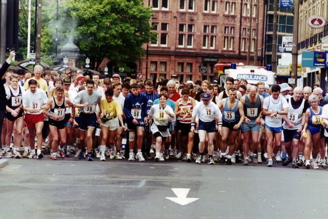 Start of the Star Walk outside Sheffield Town Hall in 1995