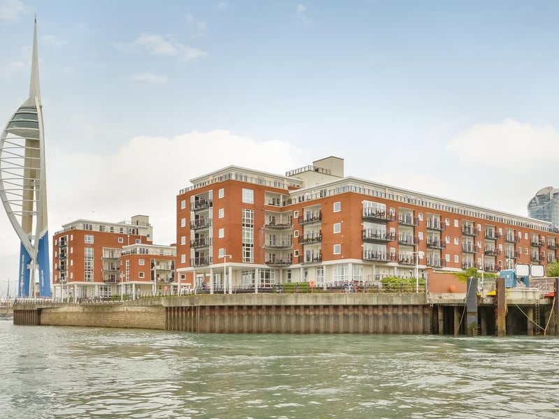 Gunwharf Quays - 3 bedroom flat - £1.95m