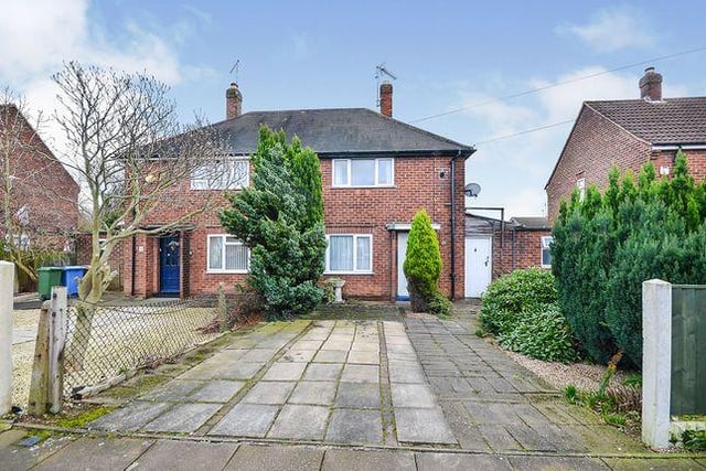 This two bedroom house has been viewed 1858 times in last 30 days. Marketed by Your Move.