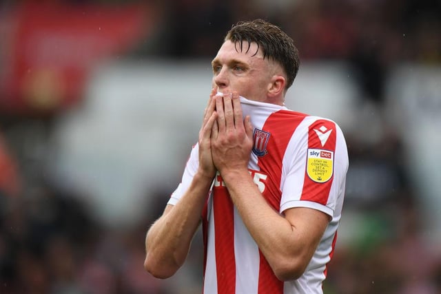 Everton are willing to spend up to £24 million in an attempt to beat Aston Villa and Tottenham in the race for Stoke City centre-back Harry Souttar in the next transfer window. (Fichajes)

(Photo by Tony Marshall/Getty Images)