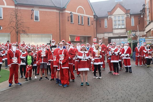 The Santa runners made their way through Chesterfield on Sunday