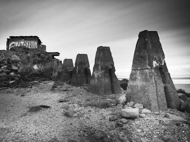 This picture of coaastal defence towers on Cramond Island, near Edinburgh, was taken by Paul Beech.