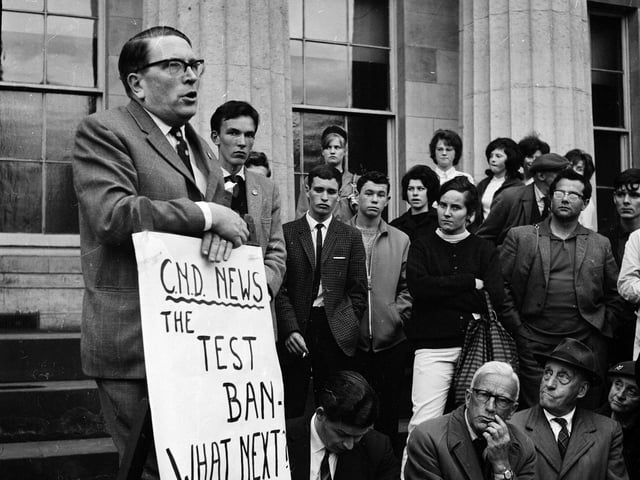 Professor R Calder addressing a Hiroshima Day commemoration meeting at the Mound in August 1963.