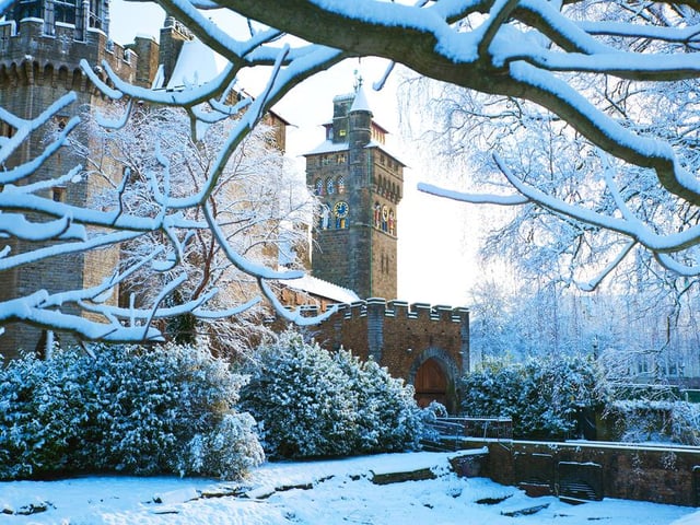 Odds: 6/1. Implied chance of snow on Christmas Day: 14.30%
