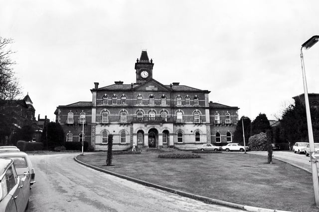 The former psychiatric Middlewood Hospital, Sheffield, November 1975.  The site now houses luxury flats.