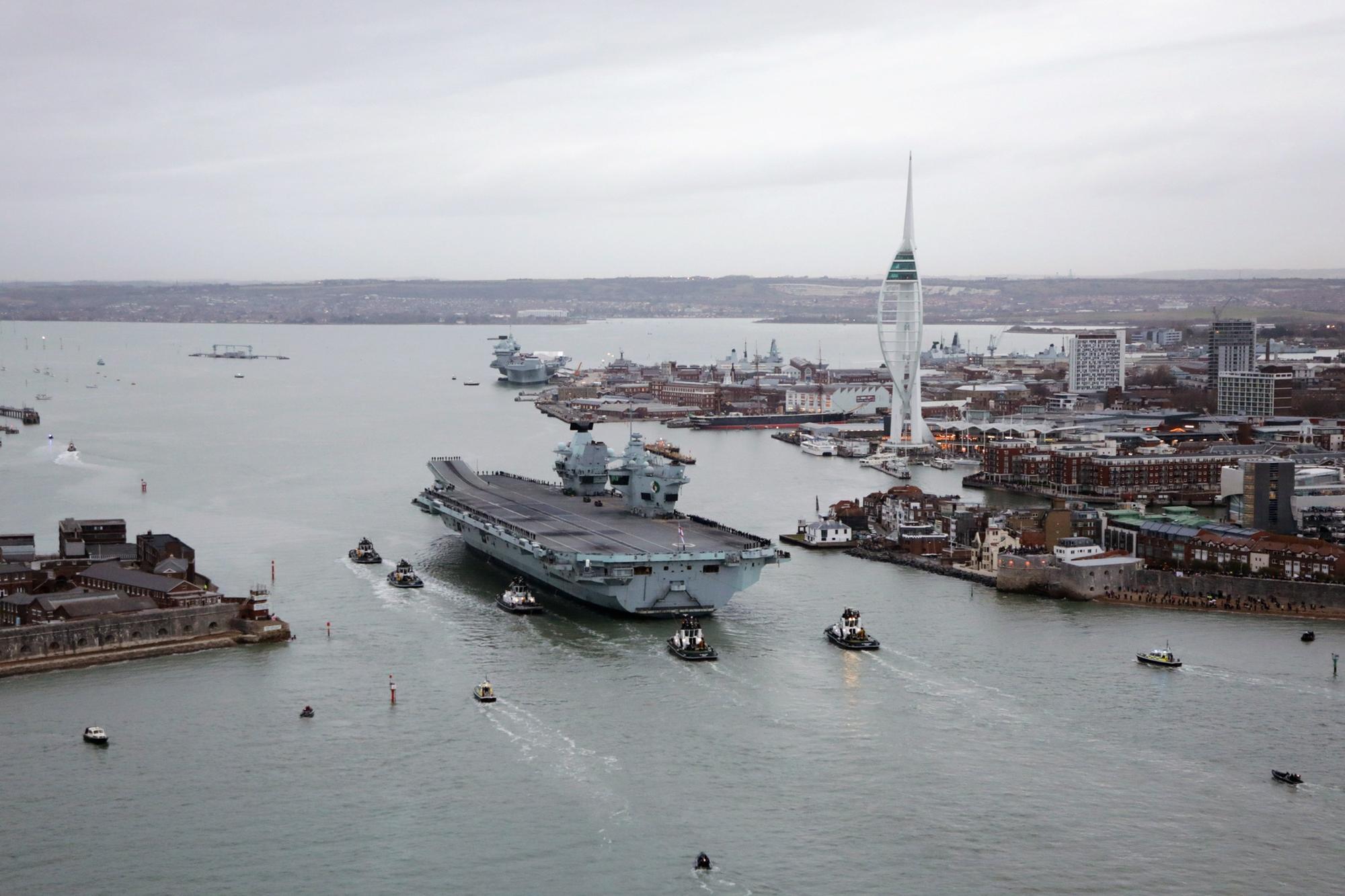 HMS Queen Elizabeth returns to Portsmouth.