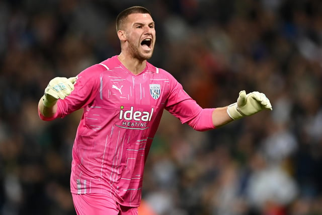 Tottenham Hotspur are targeting West Brom's England international goalkeeper Sam Johnstone after the baggies, who value the stopper at £15mil, turned down an £11mil bid from West Ham in the summer (Football Insider)