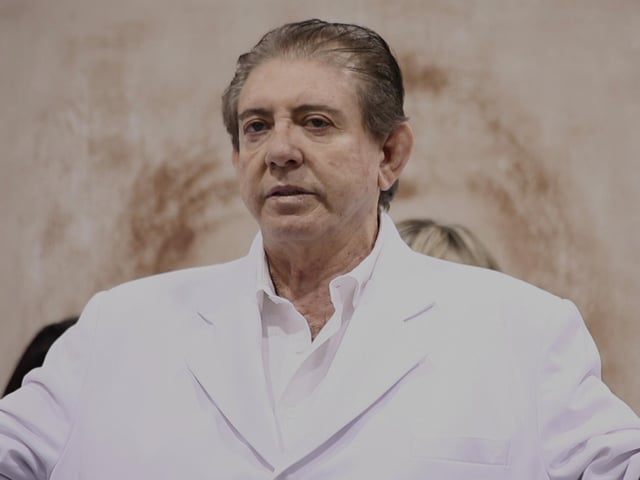 John of God: The Crimes of a Spiritual Healer follows idolized international renowned medium João Teixeira de Faria, who shoots to worldwide fame before horrifying abuse is revealed by survivors, prosecutors and press.