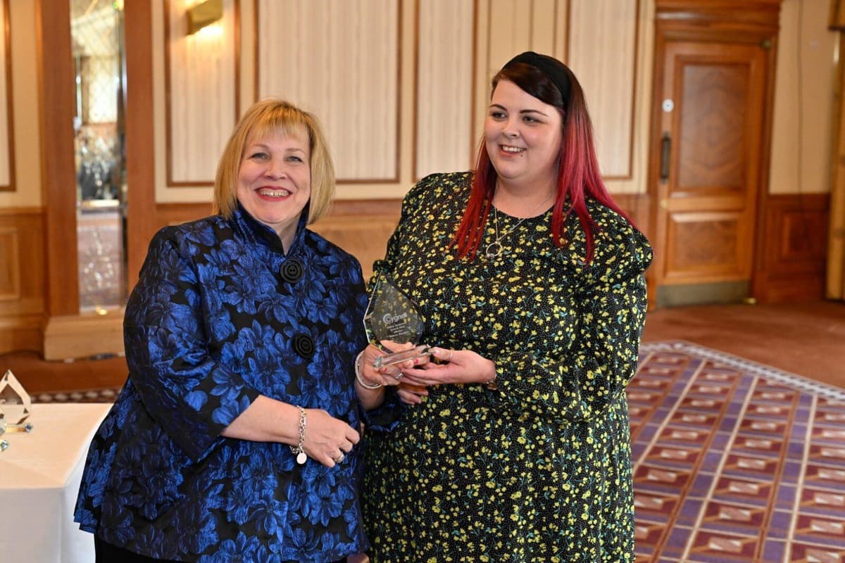 Sheffield nurses scoop awards | The Star