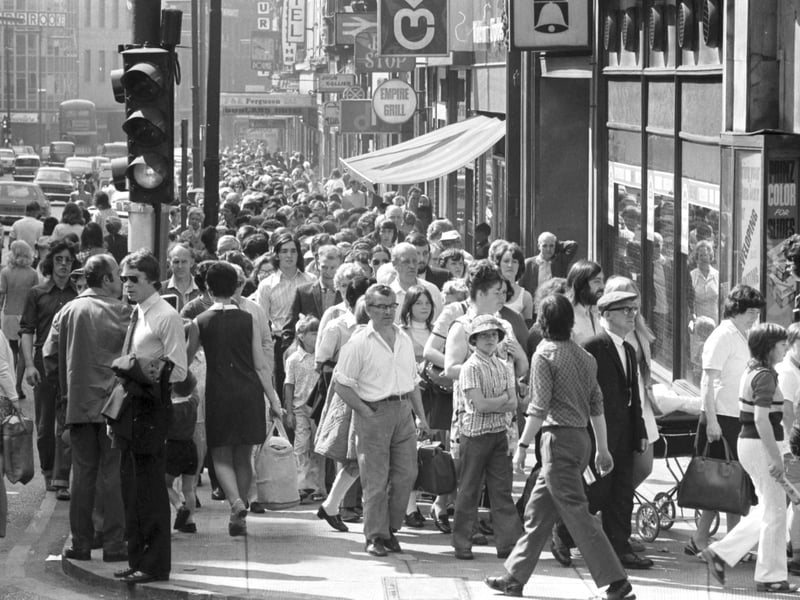 Crowds entering Central Station on Glasgow Fair Monday in July 1972.