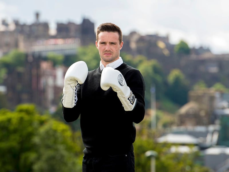 Josh Taylor made a winning professional debut by defeating opponent Archie Weah of Liberia in July 2015. Fighting on the undercard of Carl Frampton's successful IBF super-bantamweight title defence against Alejandro Gonzalez Jr, Taylor stopped Weah in the second round at the Don Haskins Center in El Paso, Texas.