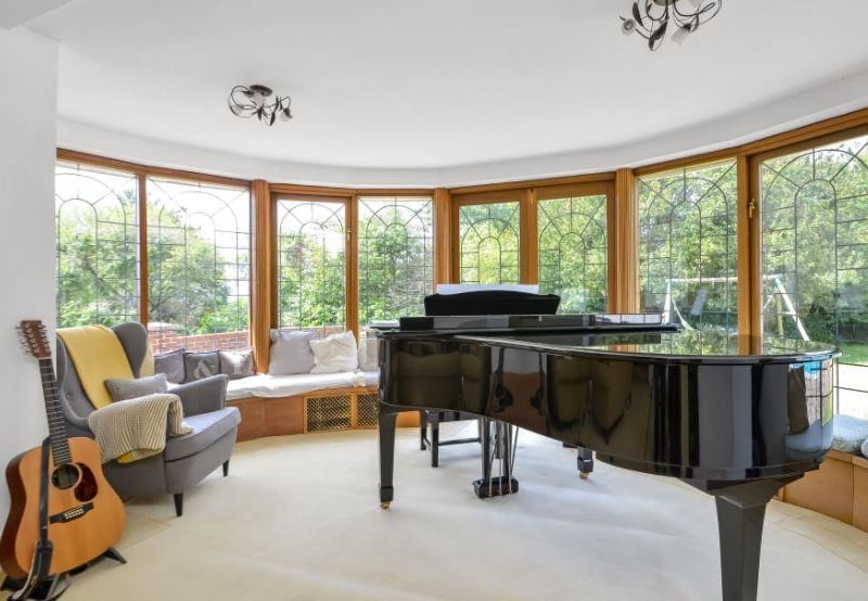 This is what the conservatory looks like.