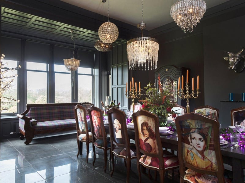 Dining room.