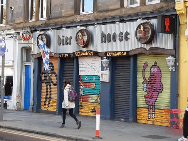 Leith and Edinburgh adhered to separate alcohol licensing laws. One Leith Walk pub, the Boundary Bar (now Bier Hoose), straddled the dividing line between the burghs, meaning drinkers could spill over to the Leith side at 9.30pm sharp to enjoy an extra half hour of revelry.