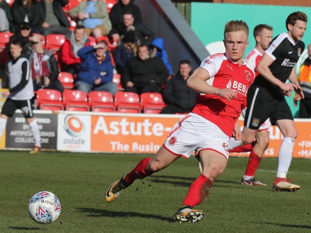 Sunderland will look to battle it out with Hull City for Fleetwood Town midfielder Kyle Dempsey. The 24-year-old recently left Fleetwood Town after four years on a free contract. (Daily Mail)