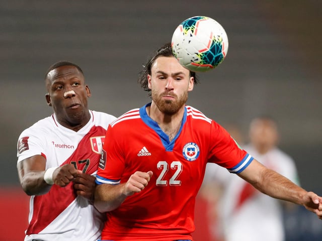 Blackburn Rovers look likely to have to break their wage structure to keep star man Ben Brereton Diaz at the club, as interest continues to grow in the Chile international. He's recently been linked with Sevilla, after scoring 10 goals in 11 league games already this season. (The 72)