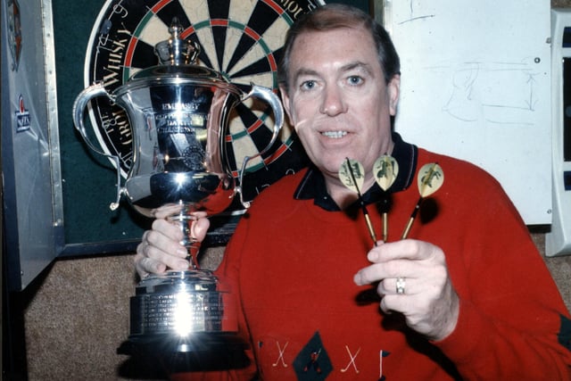 John Lowe - Darts champion in 1998