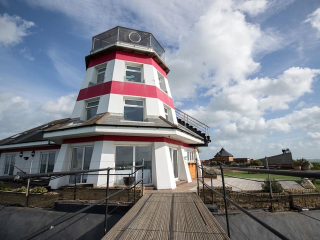 The lighthouse on No Man's Fort