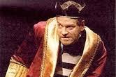 Already a household name with dozens of starring roles in film and television and a string of prestigious performances for the Royal Shakespeare Company, Branagh chose Sheffield to play the Bard's Richard III in 2002.