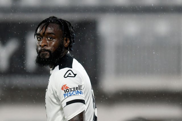 A number of clubs, including Leeds, are monitoring Spezia striker M’Bala Nzola. The Frenchman has scored nine goals in just 13 Serie A games this season, prompting interest from clubs in England, Germany and Italy. (Tuttosport via Sport Witness)