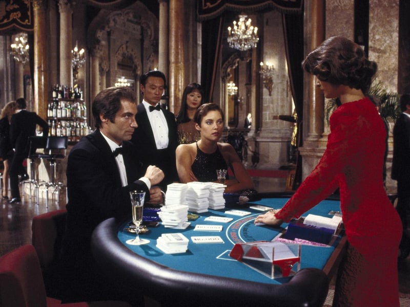 Timothy Dalton, Carey Lowell, Talisa Soto
Licence To Kill - 1989
Director: John Glen